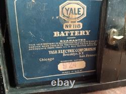 1913 Bulls Eye Lantern ANTIQUE Flashlight Rare Find With Original Battery