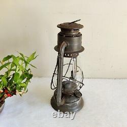 1940s Vintage Dietz Junior Kerosene Lantern USA Lighting Collectible L20