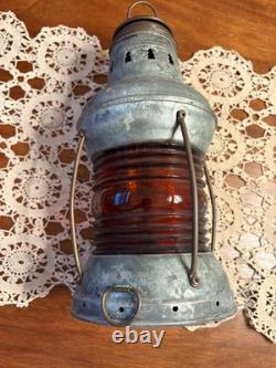 ANTIQUE MARITIME RED SIGNAL LANTERN, SHIP'S OIL LAMP, (KEROSENE). 1890-1930s