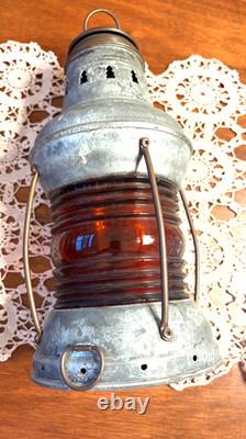 ANTIQUE MARITIME RED SIGNAL LANTERN, SHIP'S OIL LAMP, (KEROSENE). 1890-1930s