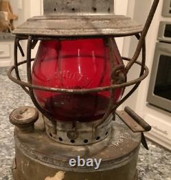 ANTIQUE RAILROAD LANTERN HANDLAN BRAND ST. LOUIS USA Prop Of Ct & Es Red