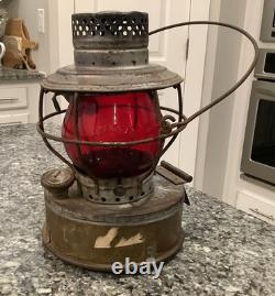 ANTIQUE RAILROAD LANTERN HANDLAN BRAND ST. LOUIS USA Prop Of Ct & Es Red