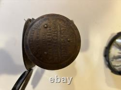 ANTIQUE ROSE MfG NEVEROUT INSULATED BICYCLE KEROSENE SAFETY LAMP LANTERN