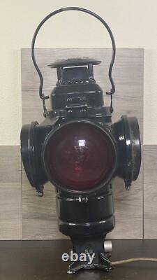 Adlake Non-Sweating Lamp Chicago 4 Way Switch Lantern With Light Vintage