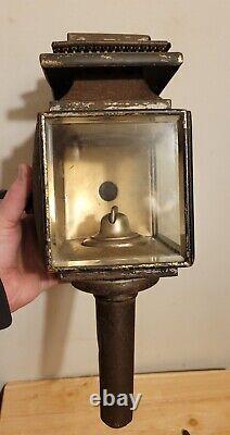 Antique AMISH BUGGY CARRIAGE LANTERN lamp & Wall Brackett. Works Great