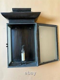 Antique Brass Finish Wall Lantern