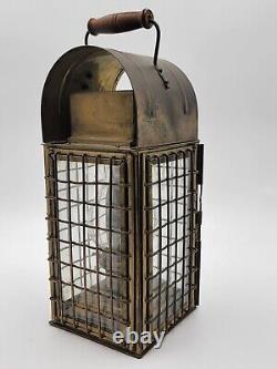 Antique Brass Lantern Junk Light Oil Great Britain Maritime light #2147. VG Cond