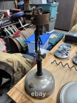 Antique Diamond Lamp Co. Akron Ohio Kerosene Lantern