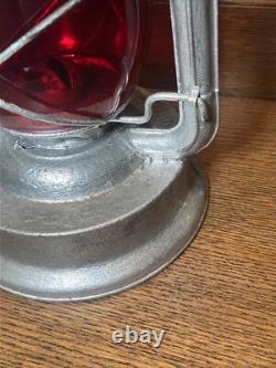 Antique Dietz 2 D Lite Red Globe Loc 8 Lantern Light Train Railroad Railway (B)