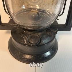 Antique Dietz Buckeye Dash Kerosene Lamp Lantern withrear spring clamp for wagon