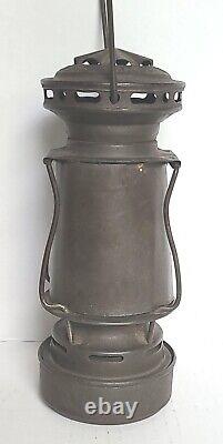 Antique Dietz Sport Skaters Lantern Patent 7/04 5/08 2/14 Scout H1 Globe NY