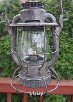 Antique Dietz Vesta Delaware, Lackawanna & Western Railroad Lantern Nice shape