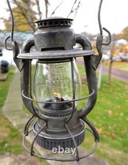 Antique Dietz Vesta Delaware, Lackawanna & Western Railroad Lantern Nice shape