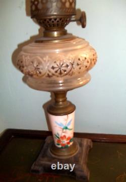 Antique HP Dragon Fly Glass Oil Kerosene Lamp Complete With Grand Burner & Wick