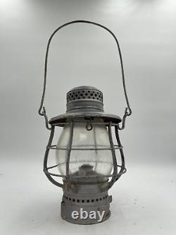 Antique Handlan 39 Illinois Central (ICRR) Railroad Lantern Clear Globe