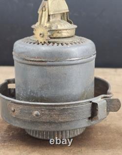 Antique Keystone Casey tall railroad lantern twist off Fount brass KC burner