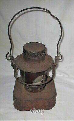 Antique Metal Dietz Oil Kerosene Lamp Lantern 8 Day N. Y. USA Warwick H. D. Globe