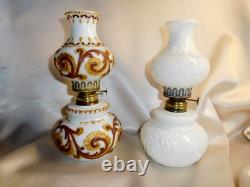 Antique Miniature Milk Glass Oil Lamp S1, fig. 200