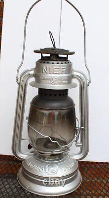 Antique Nier Feuerhand No. 260 Lantern Made In Germany With Globe