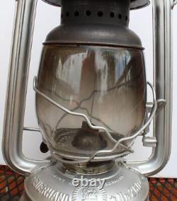 Antique Nier Feuerhand No. 260 Lantern Made In Germany With Globe