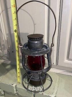 Antique Original Iron Dietz Vesta Kero Oil Lamp Lantern New York USA EST 1910