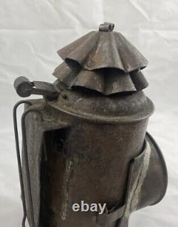 Antique Police Dietz Xmas Tree Bullseye Flashlight Oil Lantern with Oil Resevoir