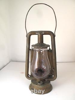 Antique Rayo no. 76 Kerosene Lantern with Bullseye Lens 1900s