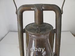 Antique Rayo no. 76 Kerosene Lantern with Bullseye Lens 1900s