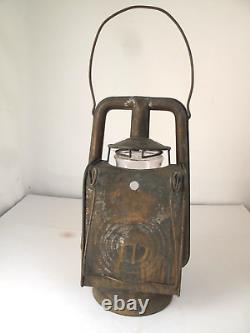 Antique Rayo no. 76 Kerosene Lantern with Bullseye Lens 1900s