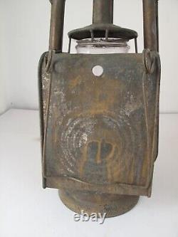 Antique Rayo no. 76 Kerosene Lantern with Bullseye Lens 1900s