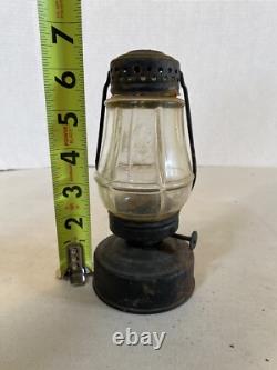 Antique Skaters tin lantern small gas lantern twist onto base oil lamp 61B75