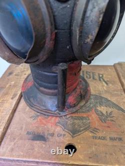Antique The ADLAKE Non-Sweating Lamp Chicago Railroad Train Switch Lantern