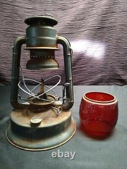 Antique Vintage Dietz Little Giant Kerosene Lantern Lamp -70 Hour Fount Capacity