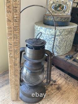 Antique Vintage Dietz Little Wizard Railroad lantern New York