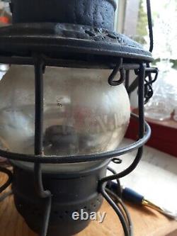 Antique Vintage Soo Line Railroad Lantern Adlake no 250 dated 1911 c. N. W. Globe