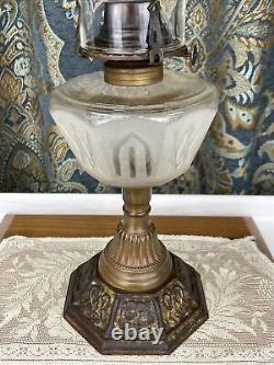 Antique Vtg Sandwich Glass Oil Lamp Victorian Art Deco Egyptian Revival Kerosene