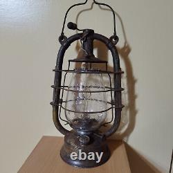 Antique kerosene lantern FEUERHAND 423 Germany glass Ditmar and safety grille