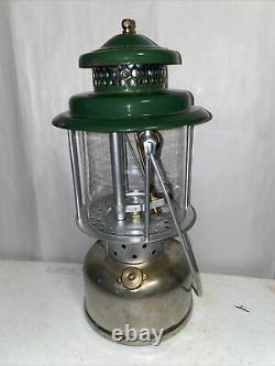 Beautiful Coleman Quick-Lite Lantern Made 10/1928 completely Refurbished. RARE
