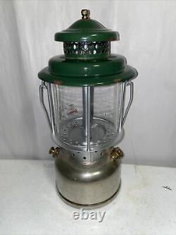 Beautiful Coleman Quick-Lite Lantern Made 10/1928 completely Refurbished. RARE