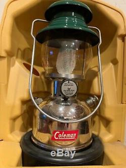 Beautiful Vintage Coleman 202 Professional Lantern 5/55 Runs With Case