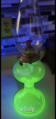 Bright Glow Under UV Light Antique Vtg Uranium Glass Oil Lamp Green