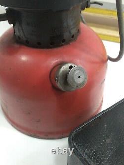 COLEMAN MODEL 200A Red LANTERN 8-1952 BLACK BAND WORKING