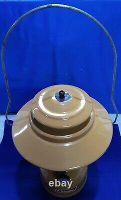COLEMAN MODEL 228F GOLD BOND DOUBLE MANTLE LANTERN With CLAMSHELL CARRY CASE 6/72