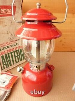 Coleman 200A Lantern made in USA 1970 orig box mantles funnel & safe a beauty
