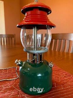 Coleman Christmas Lantern, No. 200, 4-51 Pristine Condition With Box And Manuals