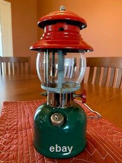 Coleman Christmas Lantern, No. 200, 4-51 Pristine Condition With Box And Manuals