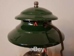 Coleman Lantern Model 200a700 4/82 Green