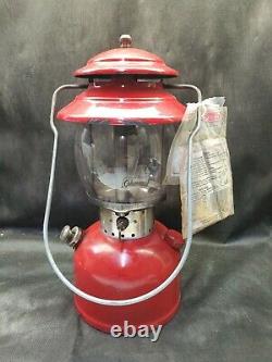 Coleman Single Mantle Lantern 200a Sunshine of the Night Pyrex 11-70 Red