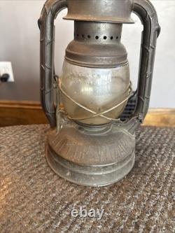 Dietz Little Wizard kerosene lantern Antique Kerosene Barn Lantern New York USA