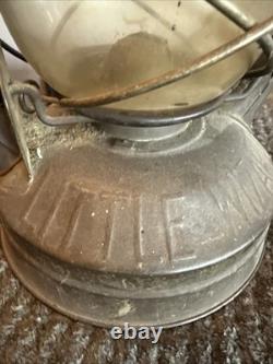 Dietz Little Wizard kerosene lantern Antique Kerosene Barn Lantern New York USA